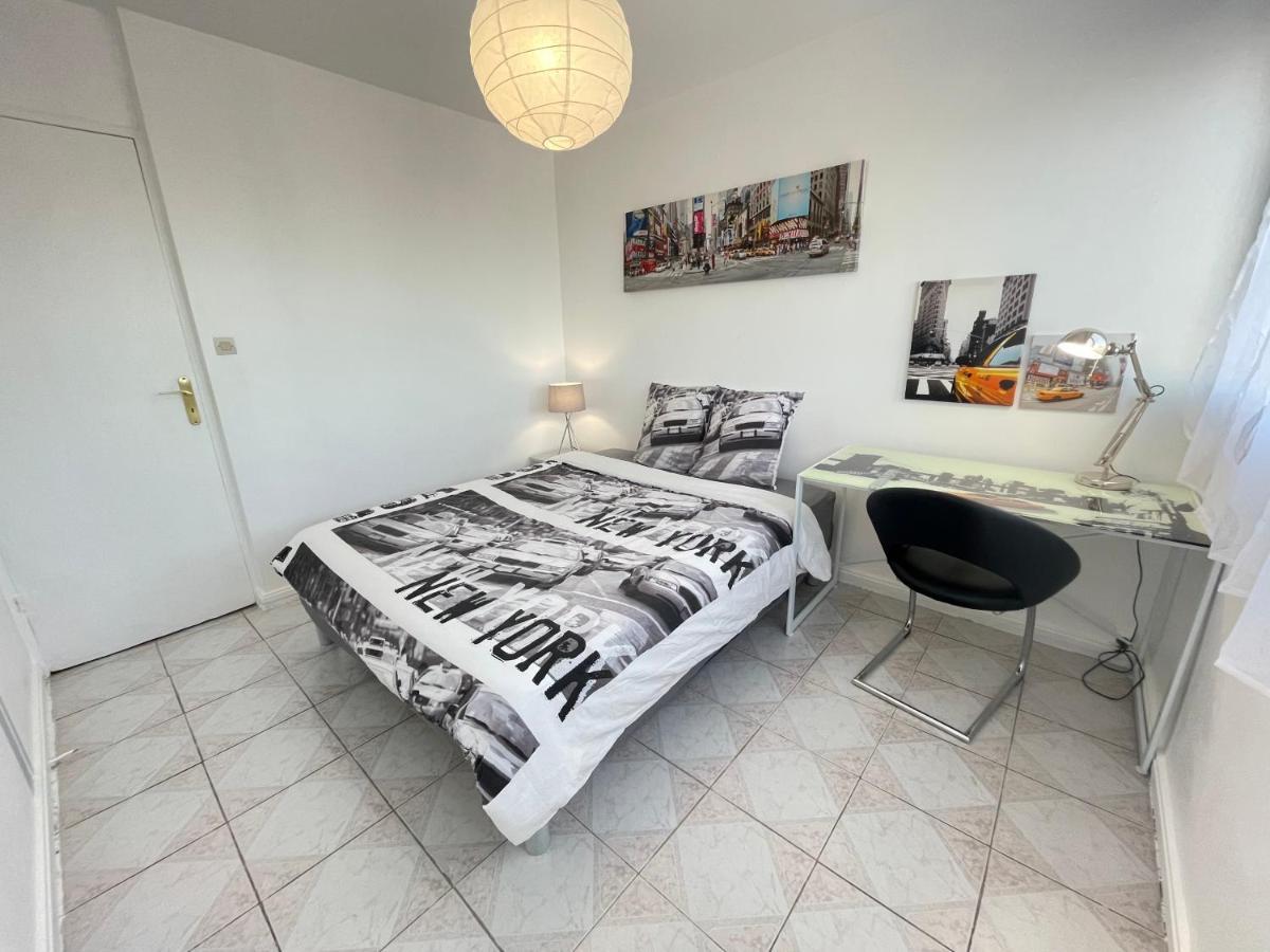 Chambre Privee En Colocation Dans Un Appartement Au Centre De Rillieux La Pape 外观 照片