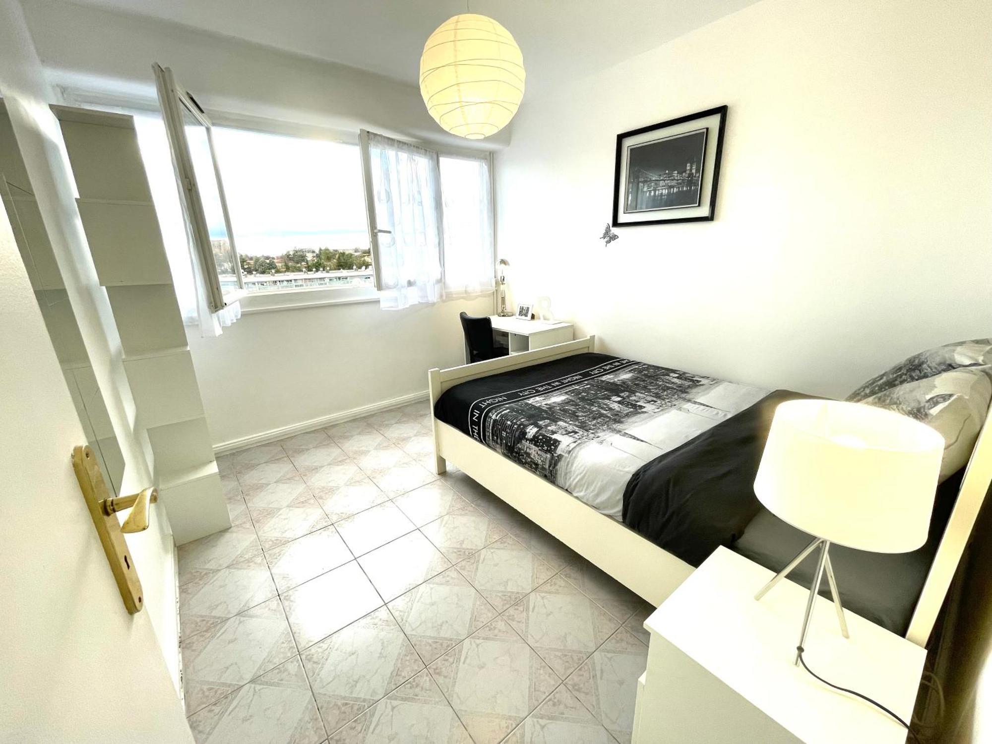 Chambre Privee En Colocation Dans Un Appartement Au Centre De Rillieux La Pape 外观 照片