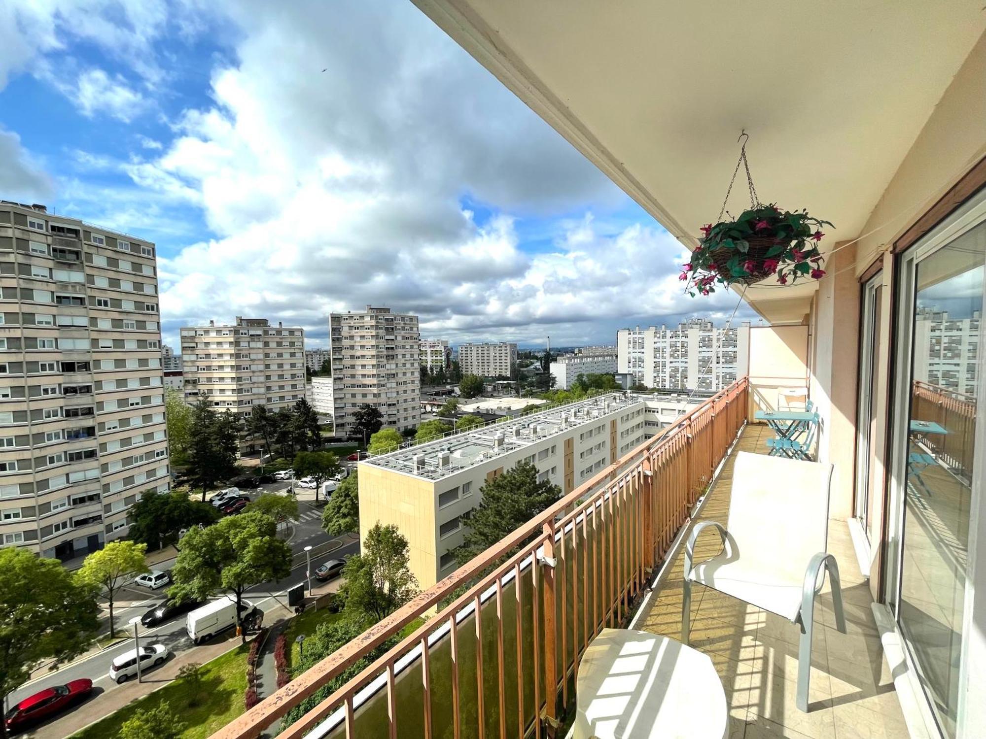 Chambre Privee En Colocation Dans Un Appartement Au Centre De Rillieux La Pape 外观 照片