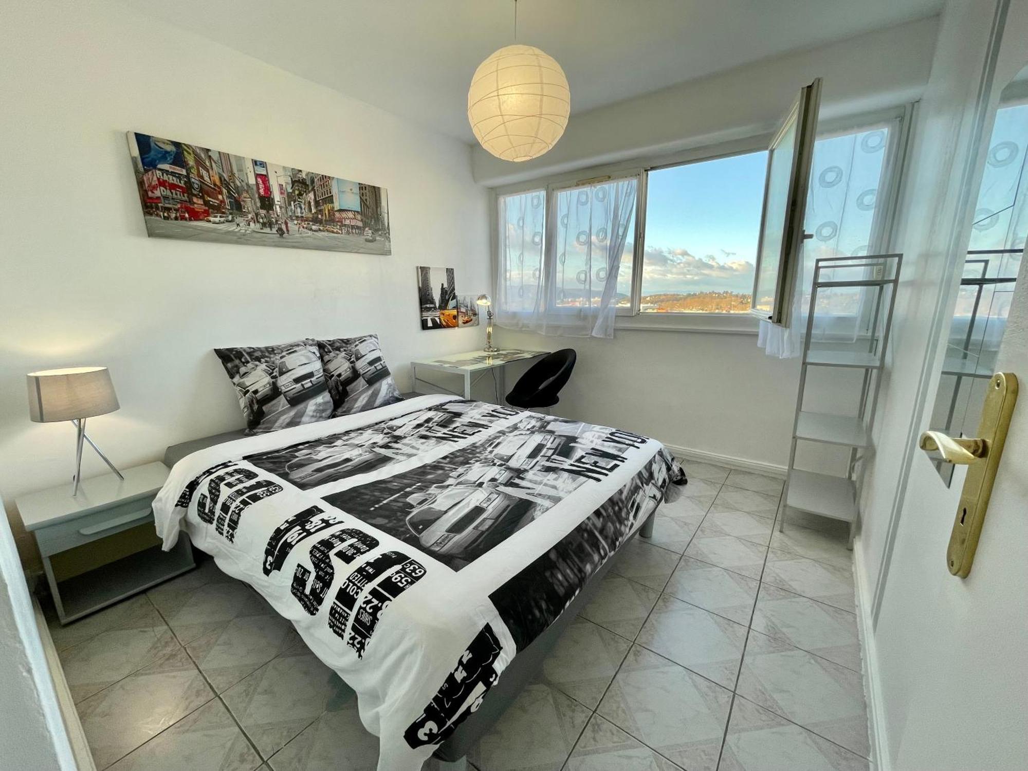 Chambre Privee En Colocation Dans Un Appartement Au Centre De Rillieux La Pape 外观 照片